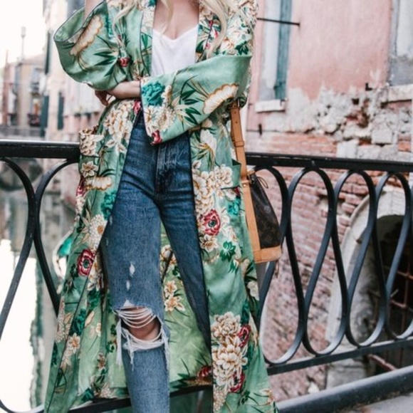 Floral Green Kimono Jacket - Picture 1 of 3
